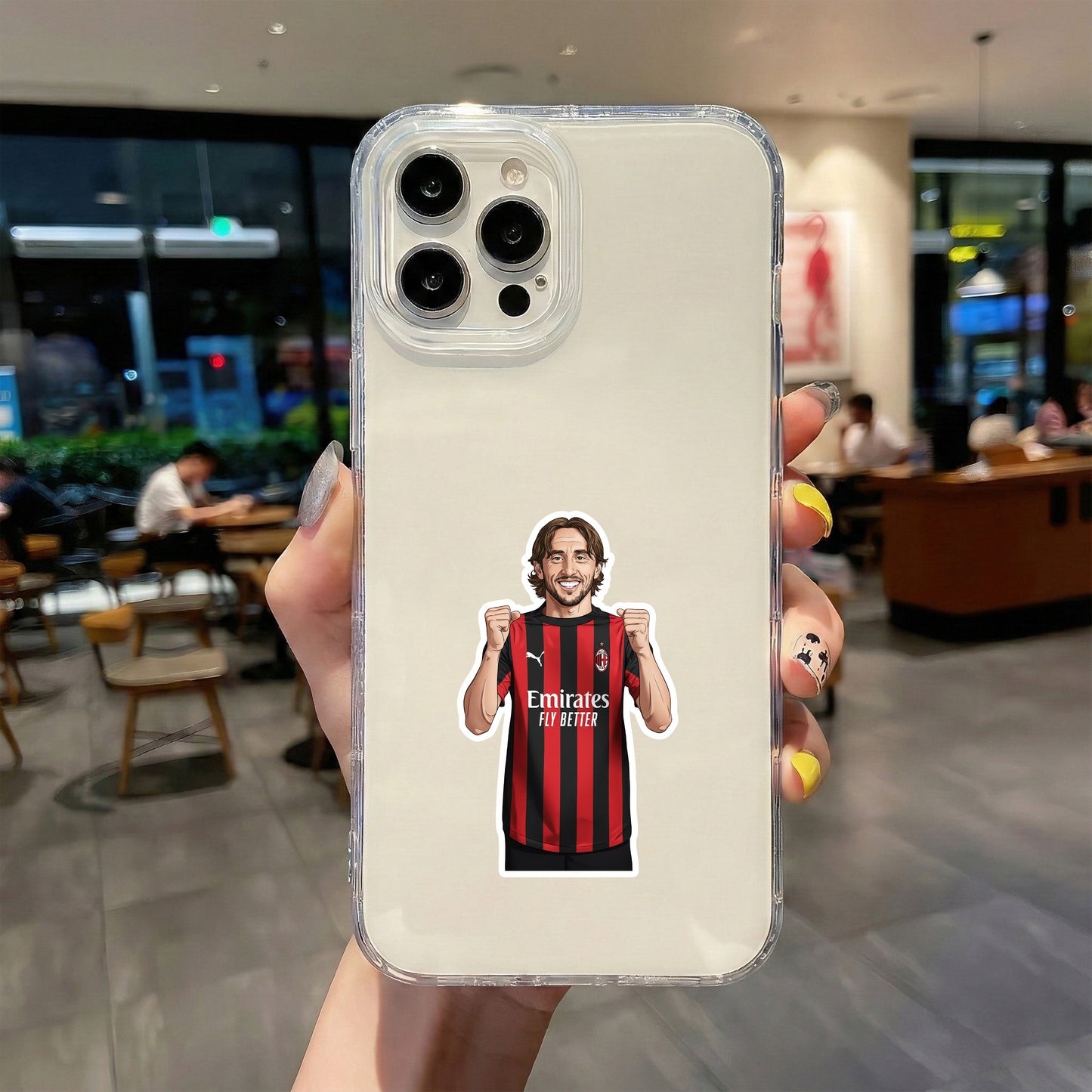 LUKA MODRIC - MAESTRO IN MILAN STICKER
