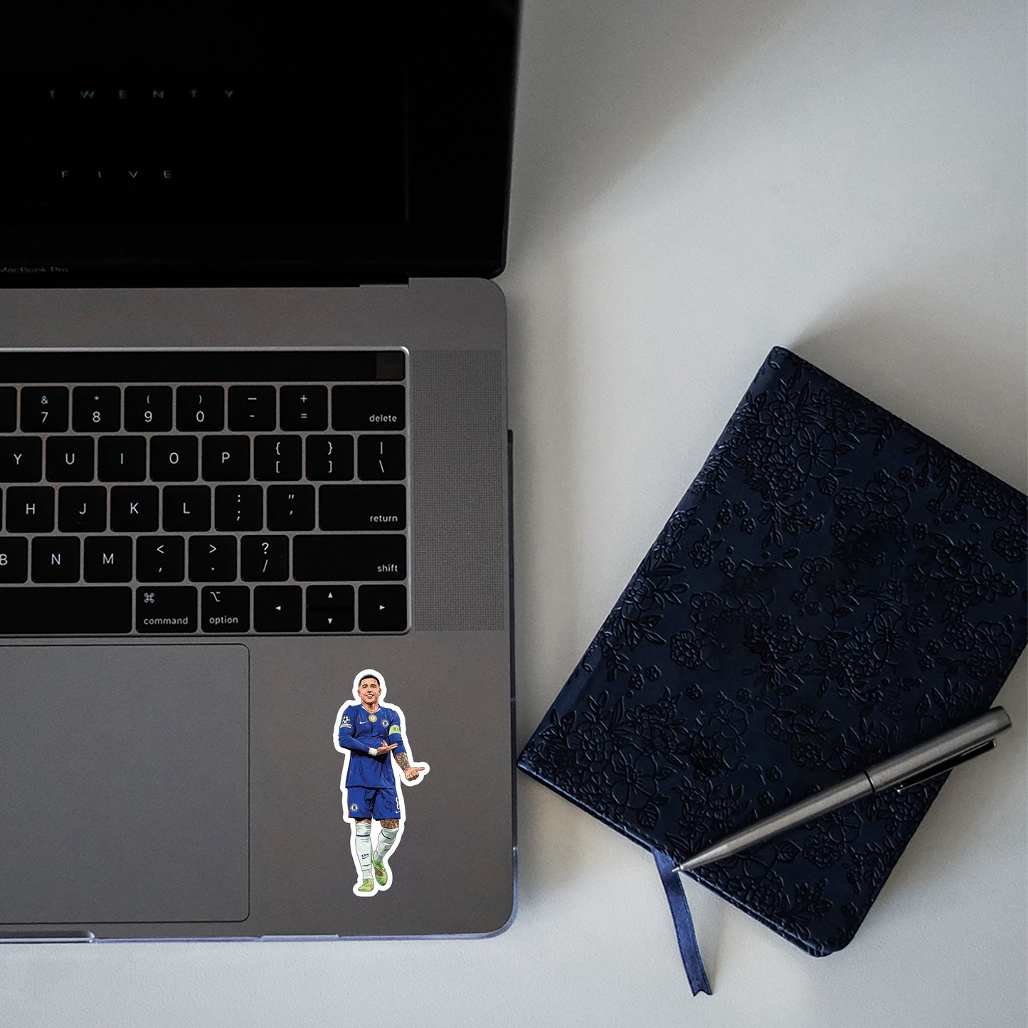 ENZO FERNANDEZ - BLUE PRIDE POSE STICKER