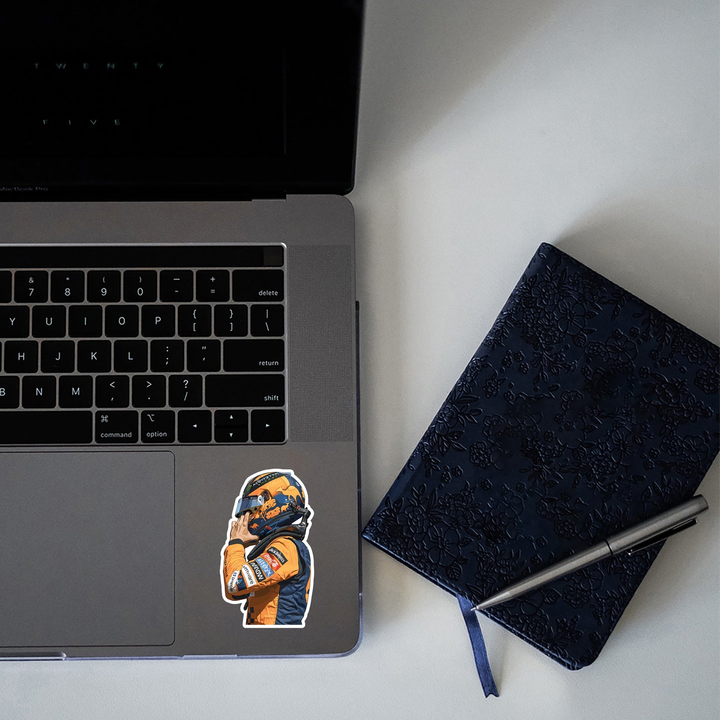 OSCAR PIASTRI - VISOR DOWN MENTALITY STICKER