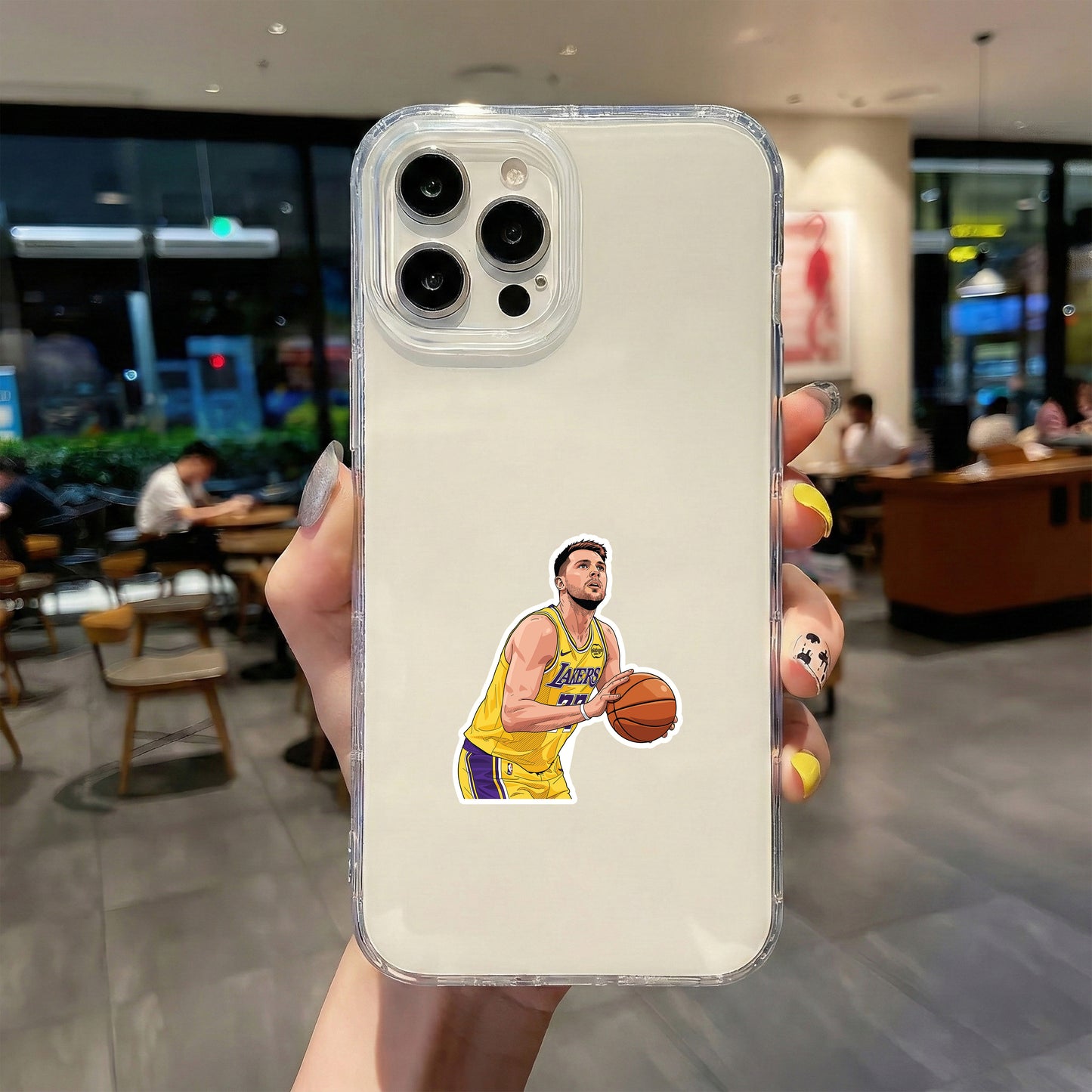 LUKA DONCIC - LA MAGIC 77 STICKER