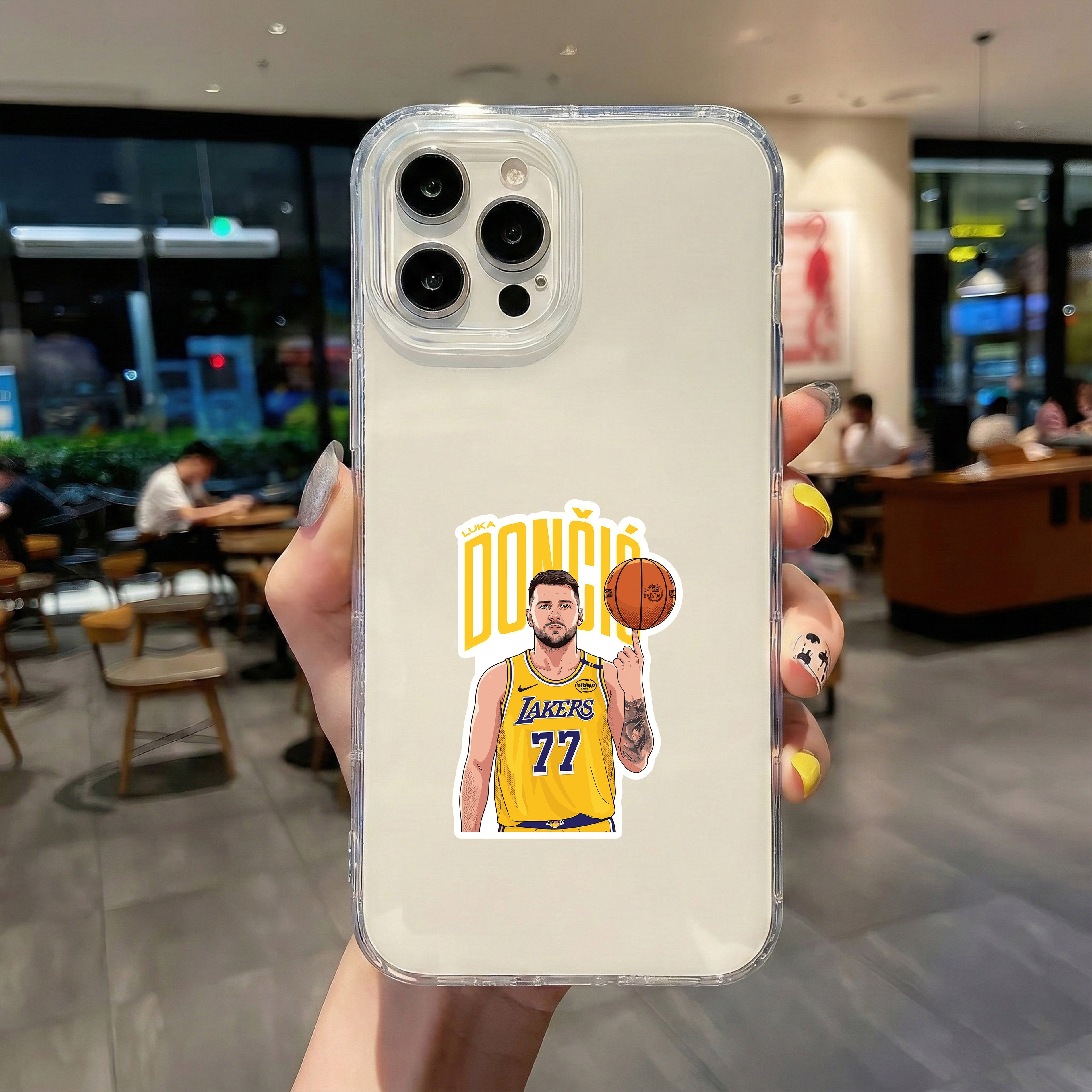 LUKA DONCIC - GOLDEN MAGIC TRICK STICKER